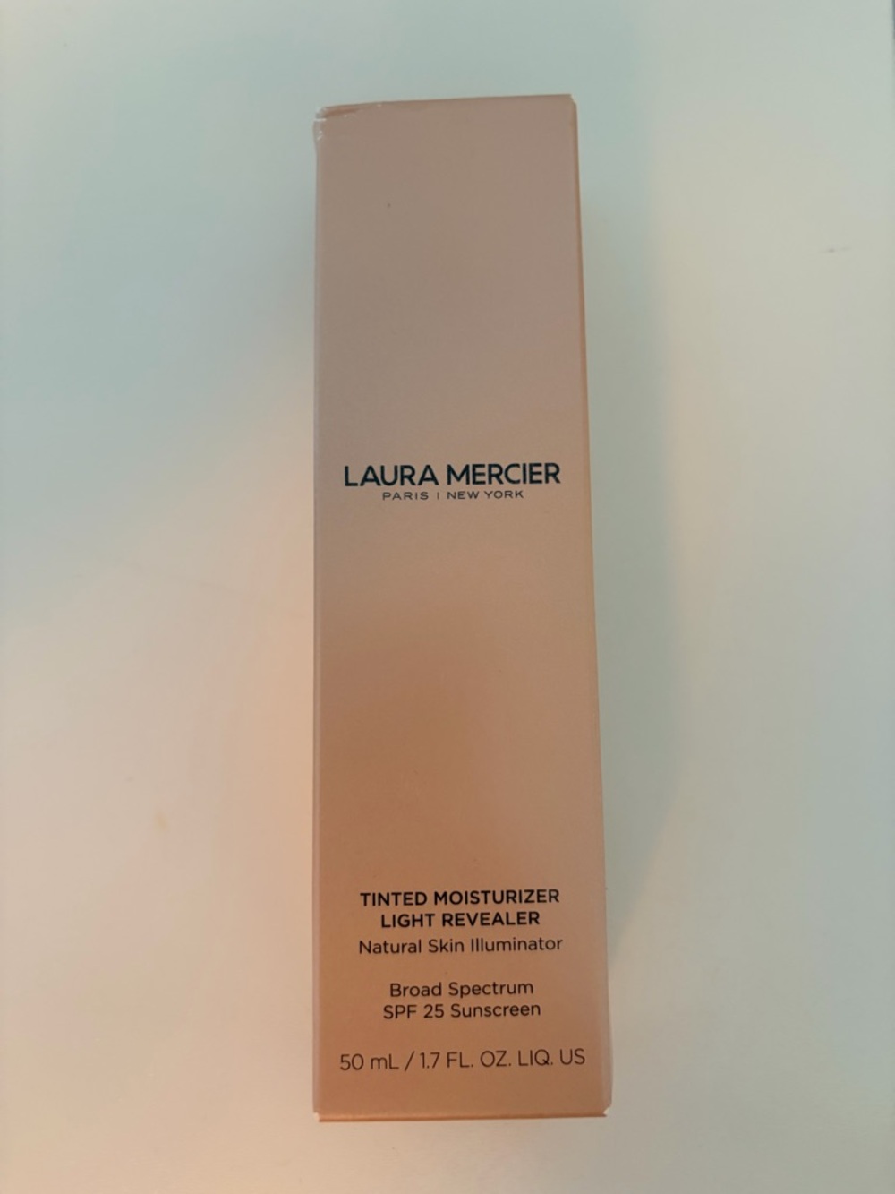 Laura Mercier Tinted Moisturizer Light Revealer – 3N1 Sand, 50 mL